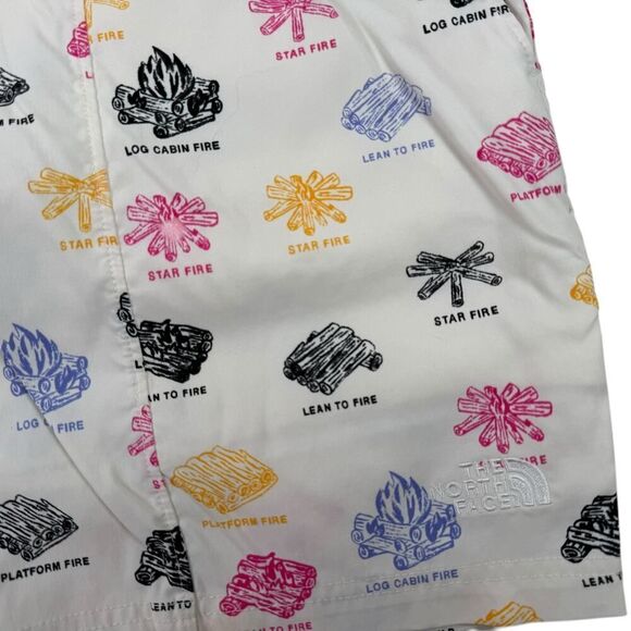 The North Face Mens 2XL White Campfire Print Board Shorts - Picture 2 of 8